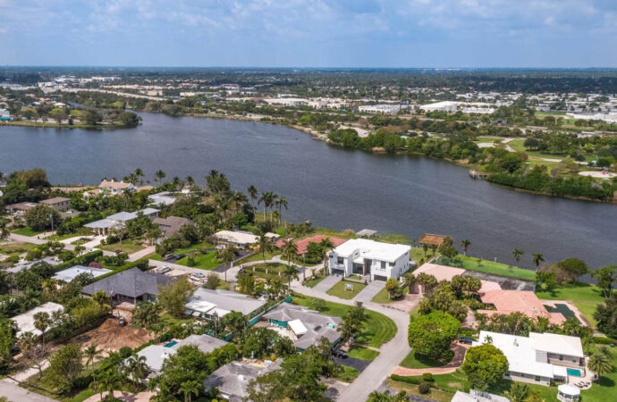 Lake Ida, SoFlo Pool Decks and Pavers of Delray Beach